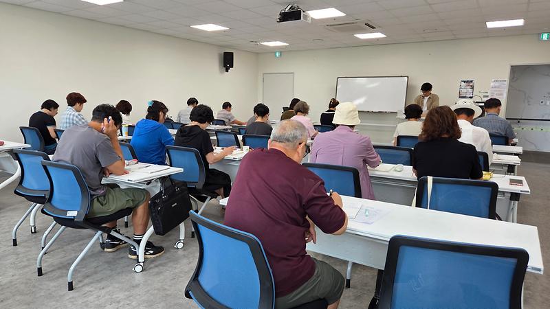 어학-1-배낭메고_여행영어1.jpg 이미지