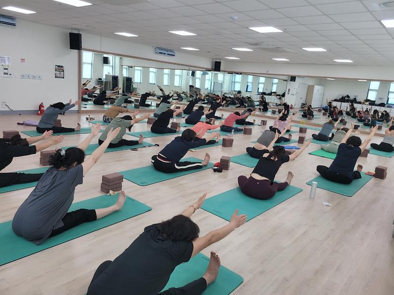 건강-1-밸러스요가_힐링요가1.jpg 이미지